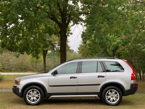 Volvo XC90 - 2.5 T Momentum Aut.-5 | 2e eig. | Youngtimer | (bijna) Bijtellingsvriendelijk | - 1