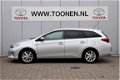Toyota Auris - TS 1.8 Hybrid Lease Plus Xenon-Navigatie-Parkeersensoren-Panoramadak - 1 - Thumbnail