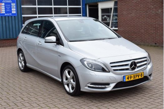 Mercedes-Benz B-klasse - 180 Ambition TREKHAAK AUTOMAAT - 1