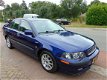 Volvo S40 - 2.0 Sports Edition Airco / Leder / Dvd / Lm Velgen APK 20-09-2020 Distributieriem vervan - 1 - Thumbnail