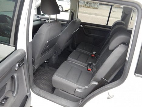 Volkswagen Touran - 2.0 TDI Comfortline BlueMotion ex overheidsauto, 1 eig., automaat - 1