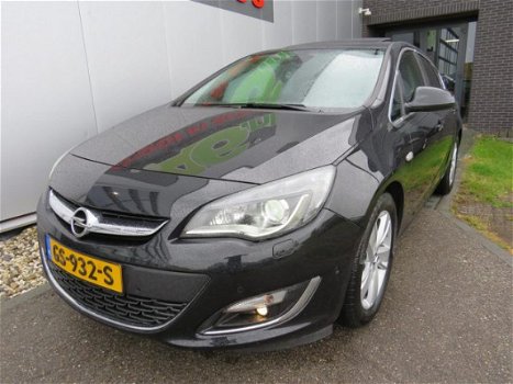 Opel Astra - 1.6 CDTi Sport + Schuifdak Xenon Leder DAB+ Infinity Sound Stoelverw - 1