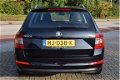 Skoda Octavia Combi - 1.6 TDI Greentech Edition Businessline 110pk Navigatie | 17 Inch | Stoelverwar - 1 - Thumbnail