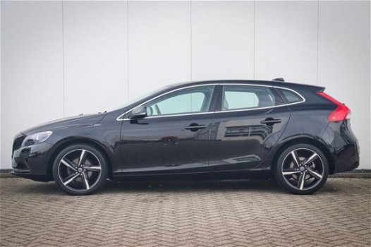 Volvo V40 - D2 Summum, Leder, Xenon, 18 Inch, Trekh - 1