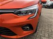 Renault Clio - TCe 100 Intens | Demonstratieauto | RIJKLAARPRIJS INCLUSIEF AFLEVERPAKKET T.W.V. € 69 - 1 - Thumbnail