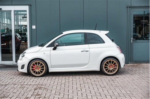 Abarth 595 - 1.4 T-Jet Turismo / Sportautomaat + f1 flippers / Akrapovic uitlaat / Leder + Alcantara - 1