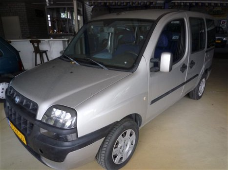 Fiat Doblò - 1.6-16V Dynamic - 1