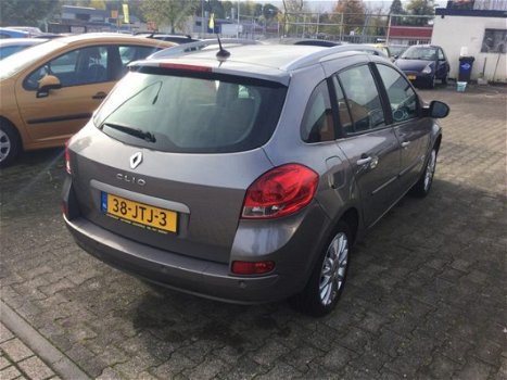 Renault Clio Estate - 1.6-16V Business Sp., BJ 2009, NWE APK - 1