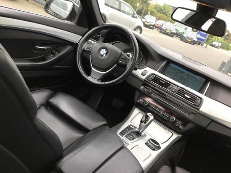 BMW 5-serie Touring - 520D AUT 135KW LUXURY LINE - 1