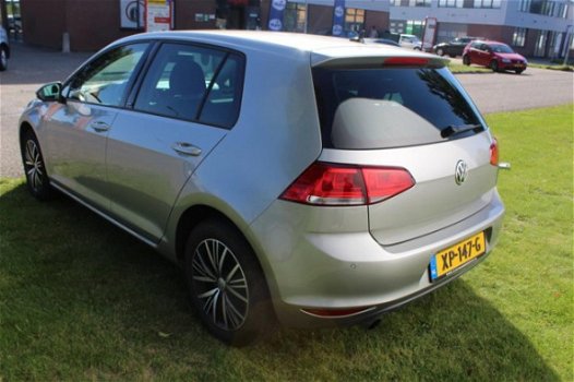 Volkswagen Golf - 1.2 TSI Connected Series Allstar - 1