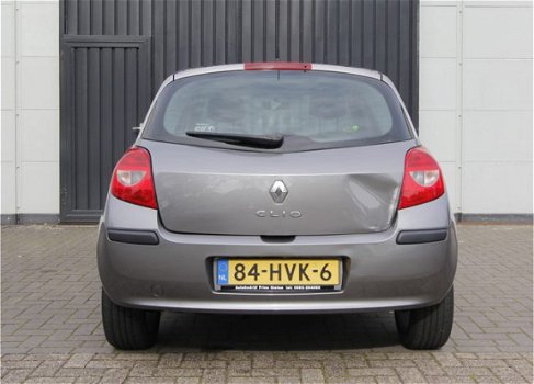 Renault Clio - 1.2-16V Collection - 1