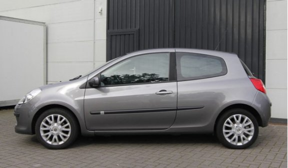 Renault Clio - 1.2-16V Collection - 1