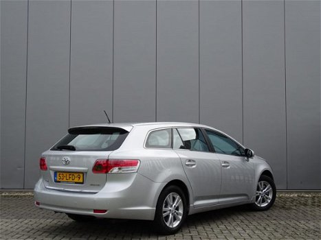 Toyota Avensis Wagon - 1.8 VVT-i Dynamic | Climate Control | Lichtmetalen Velgen | - 1