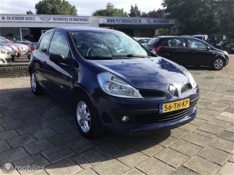 Renault Clio - 1.2-16V Authentique - 1