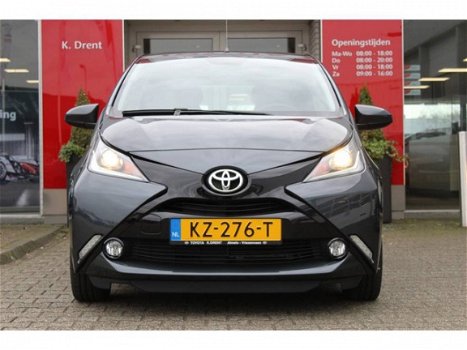 Toyota Aygo - 1.0 VVT-i x-play 5drs Airco Parkeercamera - 1