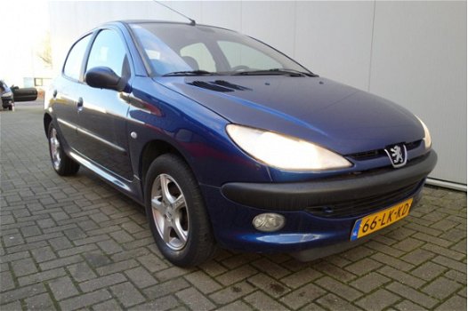 Peugeot 206 - 1.6-16V Gentry Automaat/ECC/5-deurs - 1