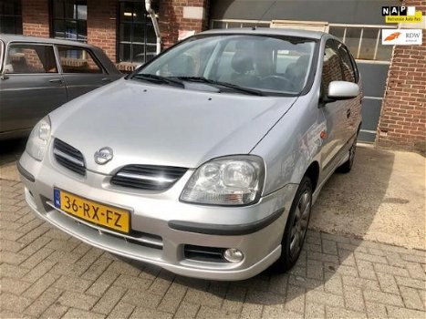 Nissan Almera Tino - 1.8 Tekna I AIRCO I CAMERA I NAVIGATIE I TWEEDE EIGENAAR I - 1