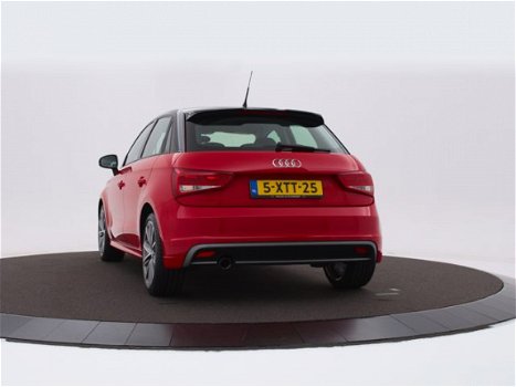 Audi A1 Sportback - 1.2 Tfsi 86pk Admired | Navigatie | Airco | 17