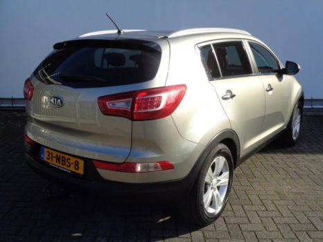 Kia Sportage - 2.0 CVVT 2WD X-ecutive / Schuifdak - 1