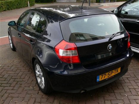 BMW 1-serie - 118i Business Line Automaat, PDC, airco - 1