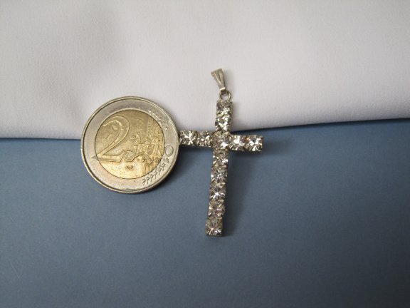 Kettinghanger kruis crucifix zilverkleurig met kristal rijnsteentjes 3.8x2.1 cm. - Afbeelding 5