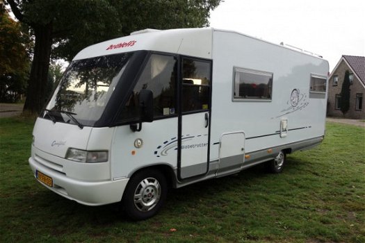 Dethleffs Globetrotter I660 XXL Garage 6 Persoons 1998 - 4