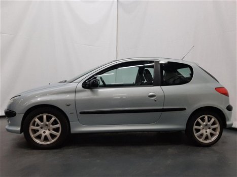 Peugeot 206 - 2.0-16V GTI Clima - 1