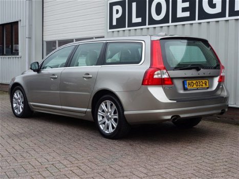 Volvo V70 - 3.0 T 286pk AUT 6-cil 4WD Ad-Cruise Xen Leer Nav Stoelverw Blis AWD Summum Vol opties 4x - 1