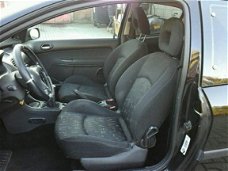 Peugeot 206 - 1.6-16V XS