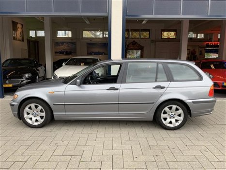 BMW 3-serie Touring - 318d Edition NIEUWE APK - 1