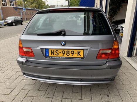 BMW 3-serie Touring - 318d Edition NIEUWE APK - 1