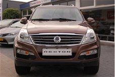 SsangYong Rexton - RX 200 SAPPHIRE | AUTOMAAT | GRIJS KENTEKEN | TREKHAAK