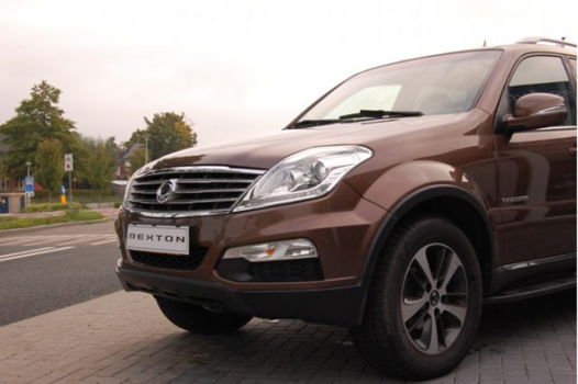 SsangYong Rexton - RX 200 SAPPHIRE | AUTOMAAT | GRIJS KENTEKEN | TREKHAAK - 1