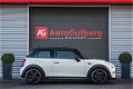 Mini Mini One - 1.2 Chili Automaat Navi Sportstoelen Keyless Led Lmv'17 JCW BTW - 1 - Thumbnail