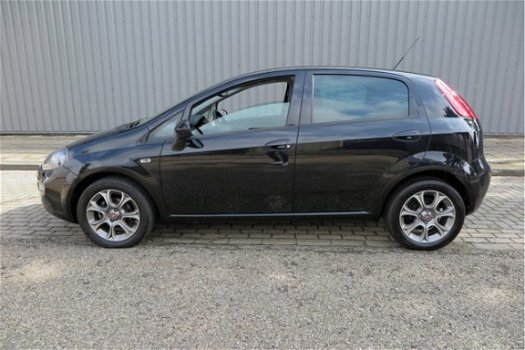 Fiat Punto - 0.9 TwinAir 100pk Sempre 5Drs /Navi/Clima/Pdc/Cruise/1e Eig/NAP/Fabrieksgarantie - 1