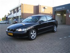 Volvo S60 - 2.4 140 PK AUTOMAAT