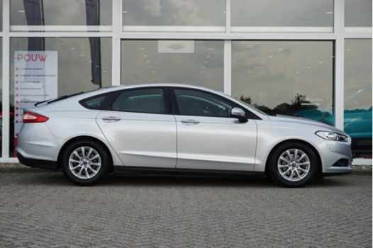 Ford Mondeo - 1.5 TDCi 120pk Trend + Navigatie + Park Assist - 1