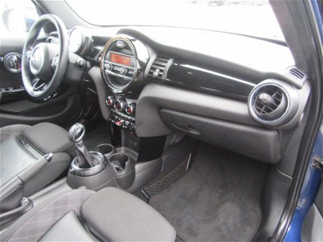 Mini Mini Cooper - 1.2 ONE CHILI AUTOMAAT ECC/PDC/KEY-LESS/H-LEDER - 1