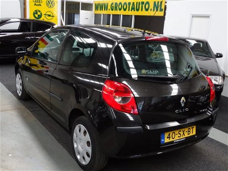 Renault Clio - 1.2-16V Authentique Stuurbekrachtiging Nap - 1