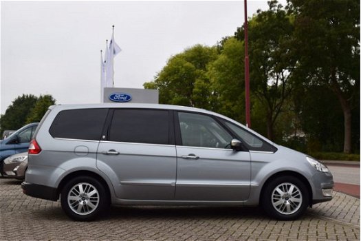 Ford Galaxy - 2.0-16V Ghia Limited 7 pers. | Trekhaak | Dealer onderhouden | Cruise | Climate contro - 1