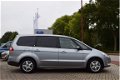 Ford Galaxy - 2.0-16V Ghia Limited 7 pers. | Trekhaak | Dealer onderhouden | Cruise | Climate contro - 1 - Thumbnail