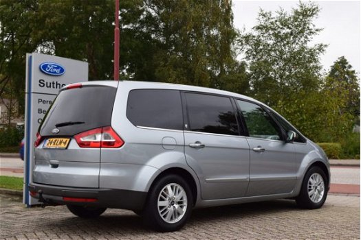 Ford Galaxy - 2.0-16V Ghia Limited 7 pers. | Trekhaak | Dealer onderhouden | Cruise | Climate contro - 1