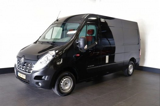 Renault Master - T35 2.3 dCi L2H2 - Airco - Navi - Cruise - € 10.950, - Ex - 1