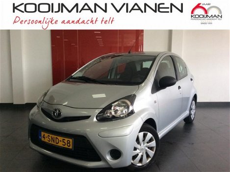 Toyota Aygo - 1.0 VVT-i 5D Now Airco - 1