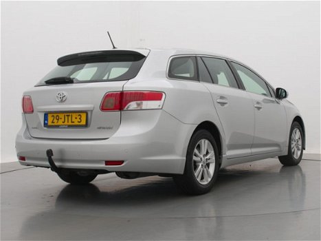 Toyota Avensis Wagon - 1.8 VVTi Dynamic Business Special | Trekhaak | Navigatie | Parkeersensoren - 1