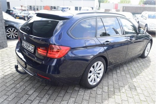 BMW 3-serie Touring - 318d High Executive Pano, Navi, Netjes - 1