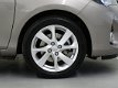Toyota Yaris - 1.5 Hybrid Dynamic | Panoramadak | Safety Sense | Keyless | Regen en lichtsensor| - 1 - Thumbnail