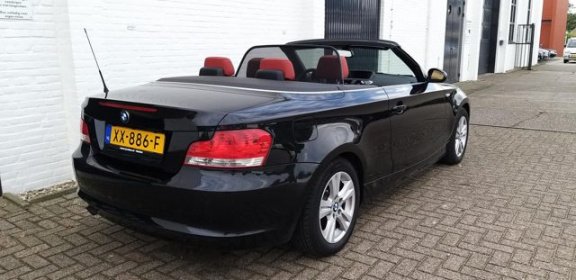 BMW 1-serie Cabrio - 118i Automaat Leer / Clima / Stoelverwarming / Xenon / PDC / Navi - 1