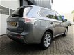 Mitsubishi Outlander - 2.0 PHEV Instyle INCL BTW CAMERA/SCHUIFDAK/EL KLEP/ECC/NAV - 1 - Thumbnail