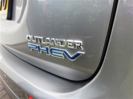 Mitsubishi Outlander - 2.0 PHEV Instyle INCL BTW CAMERA/SCHUIFDAK/EL KLEP/ECC/NAV - 1